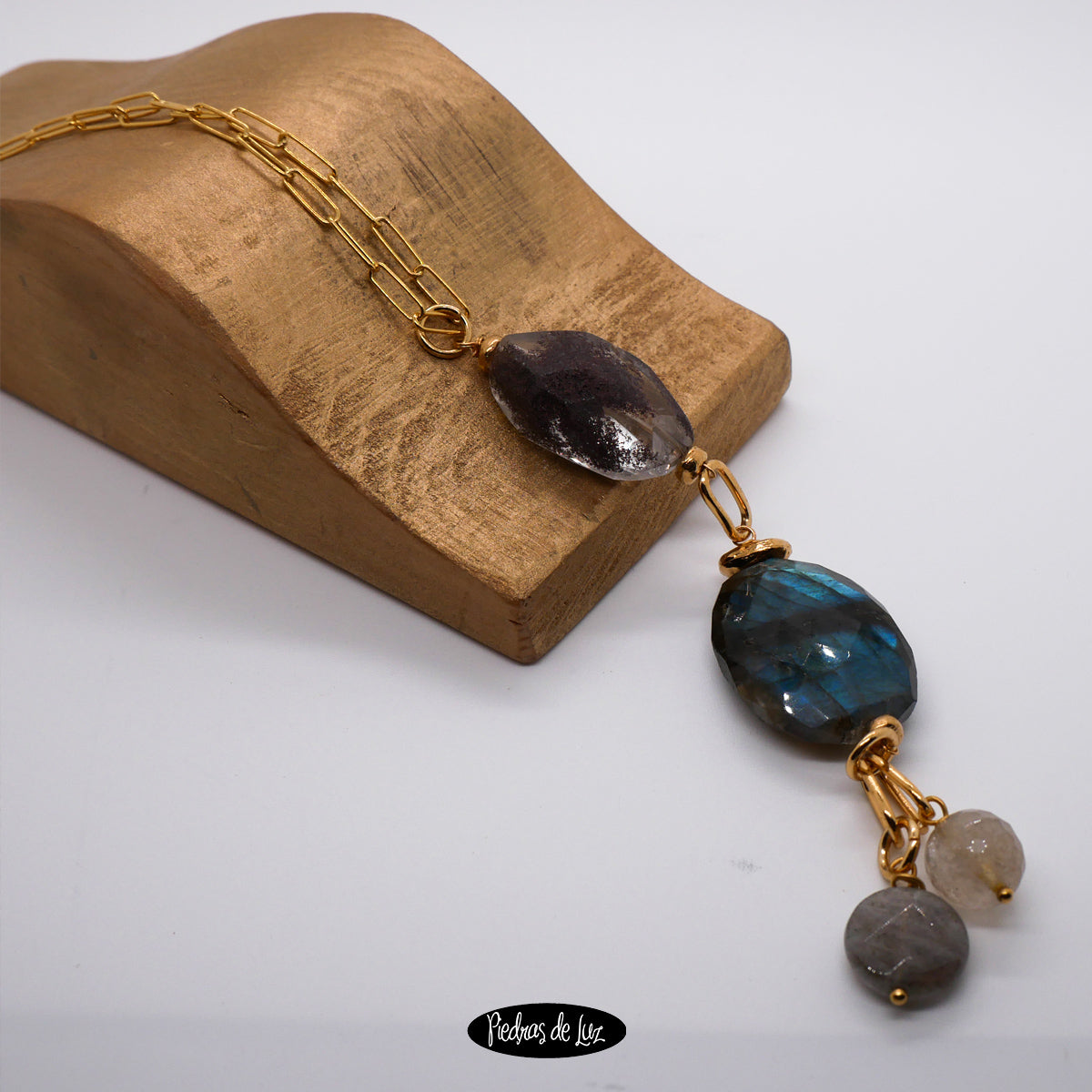 Colgante Largo de Cadena en Labradorita y Cuarzo Chamánico