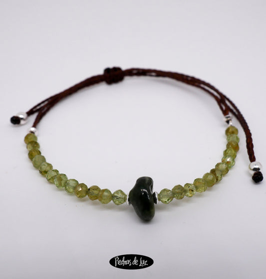 Pulsera en Hilo Olivino y Jade